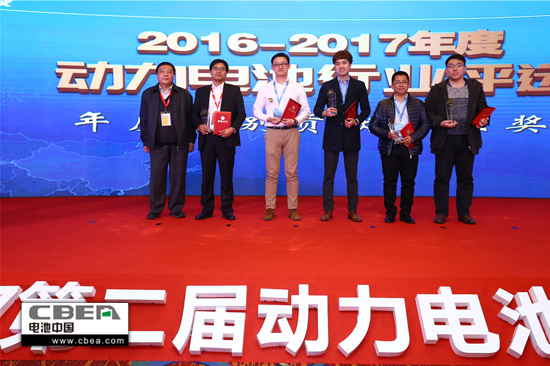 2016-2017年度動力電池行業(yè)評選”結(jié)果揭曉：鋰電行業(yè)誰領(lǐng)風(fēng)騷