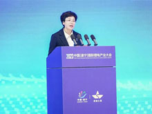 遂寧市委副書記、市長(zhǎng)劉會(huì)英致辭